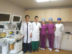 口腔无痛治疗中心有效改善口腔老年患者的就医体验